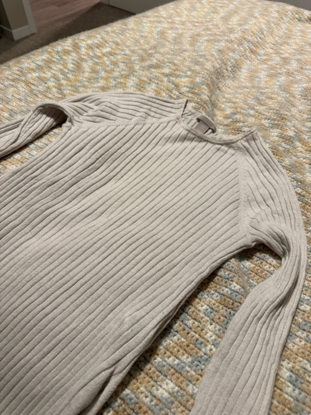 H&M Cream Ribbed Crewneck Sweater